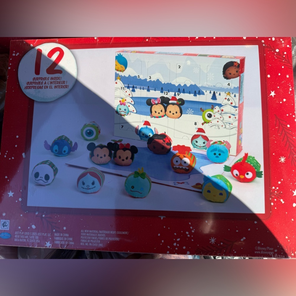 Disney Red Tsum Tsum 12-Day Countdown Calendar NEW IN BOX - Picture 2 of 2